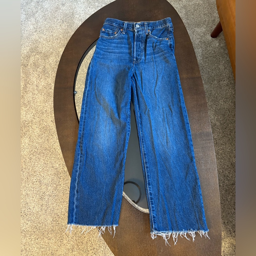 Levi’s Ribcage Jeans - Picture 3 of 4